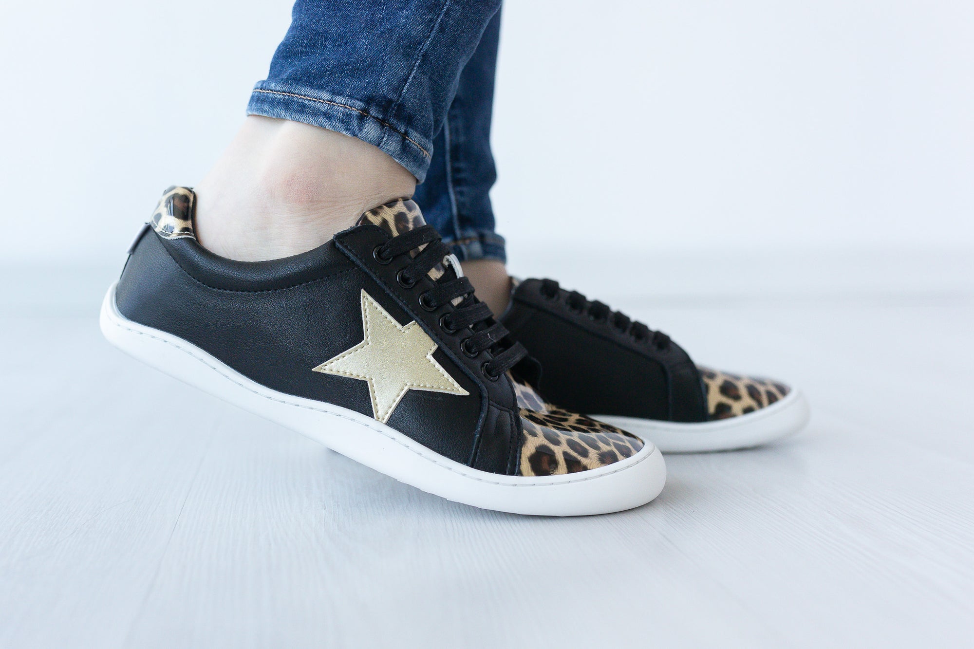Float Superstar Animal Print Negro - Grown Ups