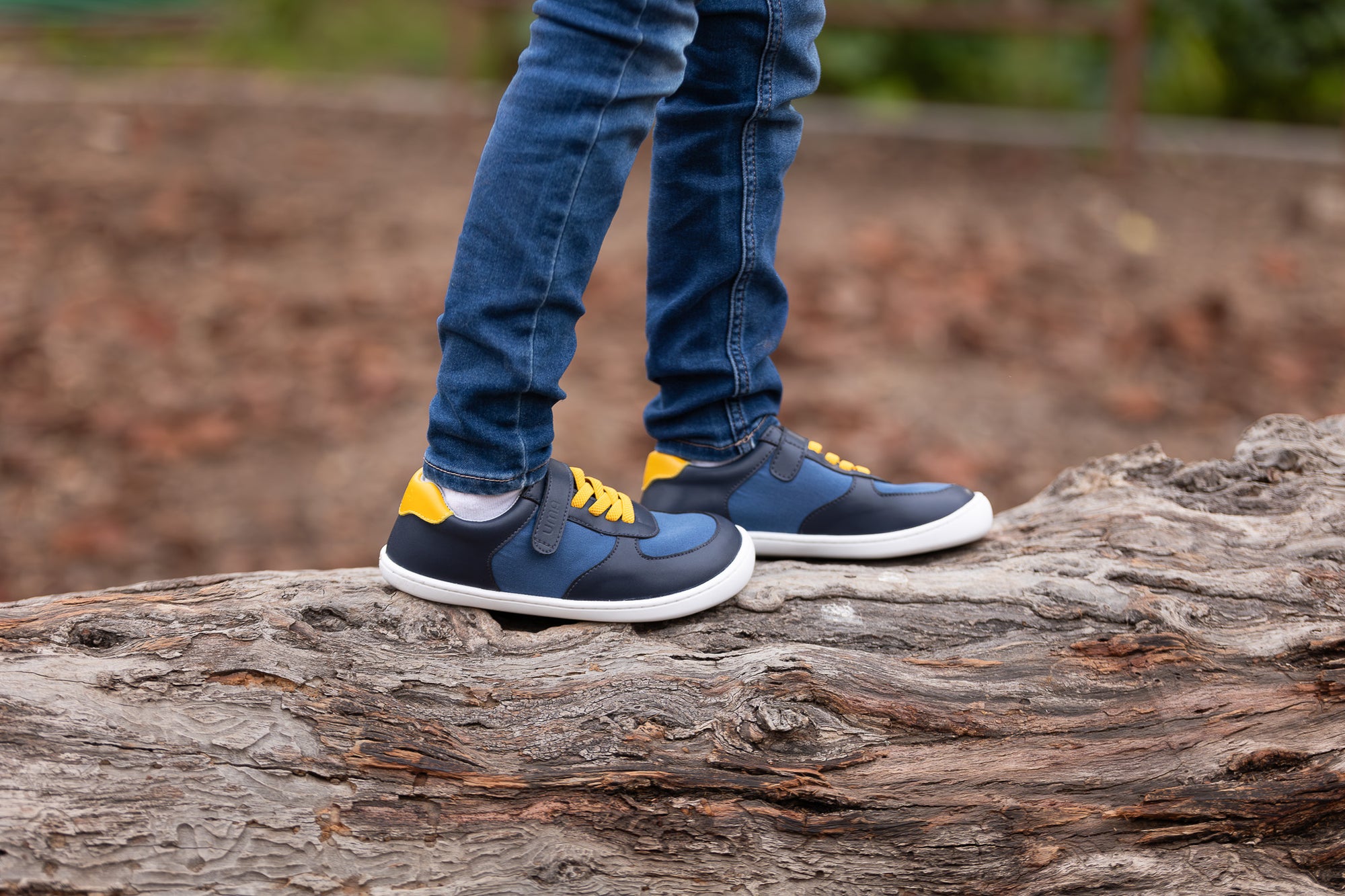 Air Retro Azul Marino/Amarillo - Kids