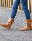 Par de botas barefoot ergonomicas camel modelo Mist para adultos 4