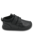 Zapatilla escolar barefoot negra modelo Rain media caña para kids vista lateral