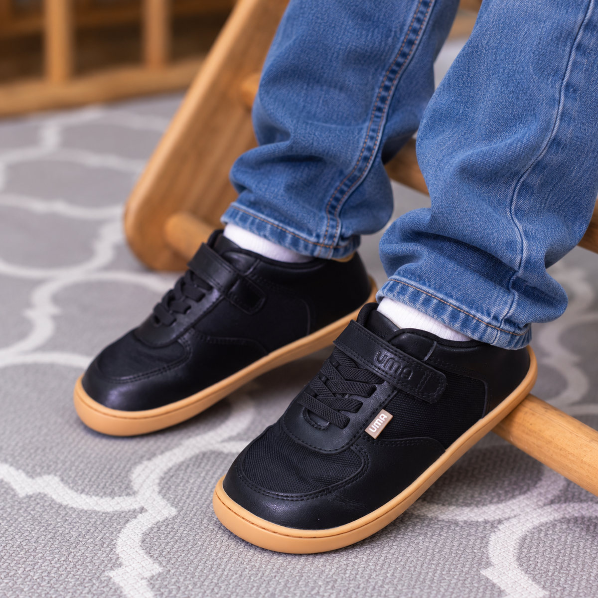 Air Retro Negro/Khaki - Kids