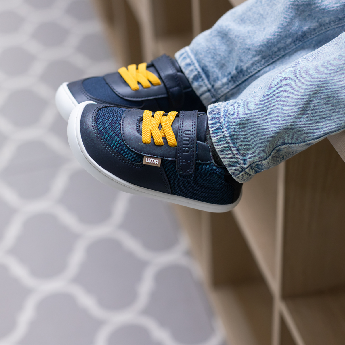 Air Retro Azul Marino/Amarillo - Toddler