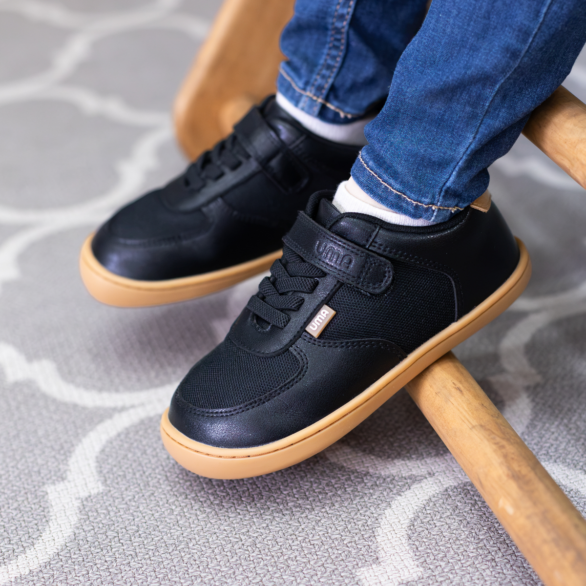 Air Retro Negro/Khaki - Kids