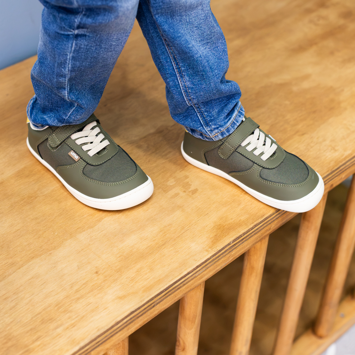 Air Retro Verde Militar - Kids