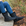 Bota barefoot ergonomica negro modelo Bear para adultos en uso