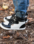 Zapatilla Caña Alta Flow Negro/Blanco - Kids