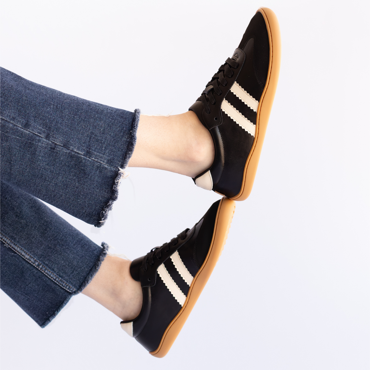 Zapatilla Terra Negro/Crudo - Adulto