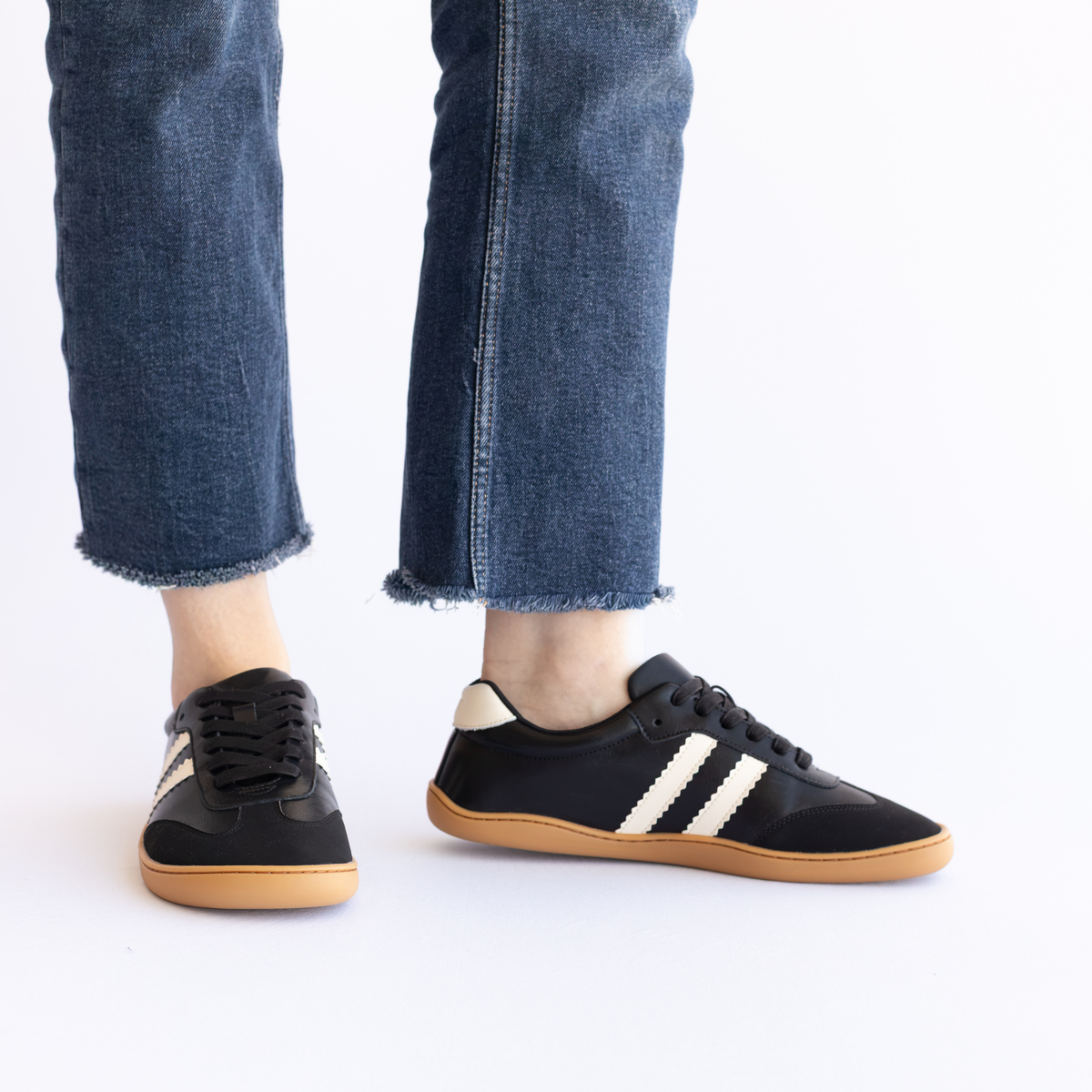 Zapatilla Terra Negro/Crudo - Adulto