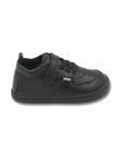 Zapatilla escolar barefoot negra modelo Retro con velcro para toddler vista lateral