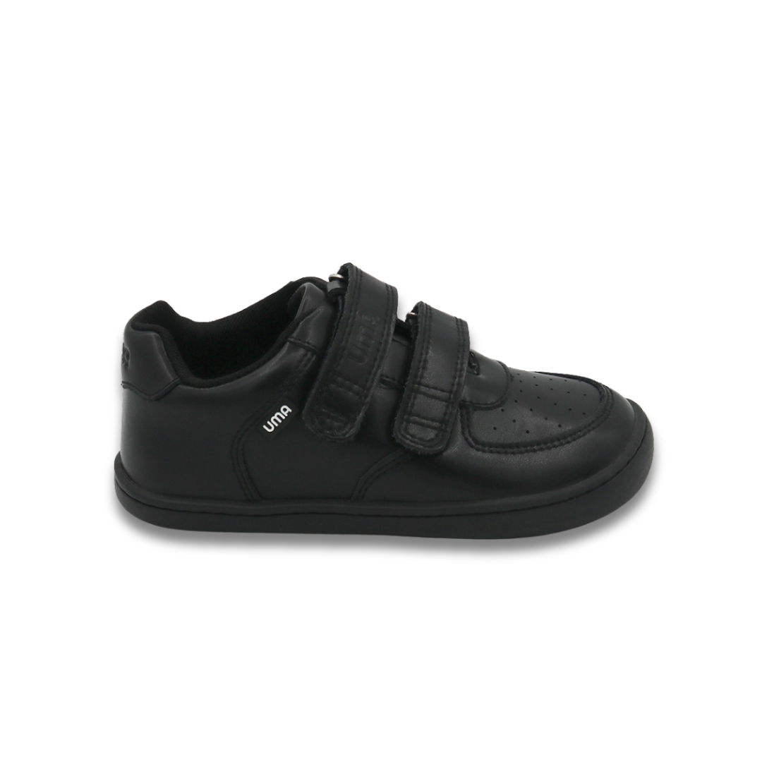 Zapatilla escolar barefoot negra modelo Vintage con doble velcro para kids vista lateral