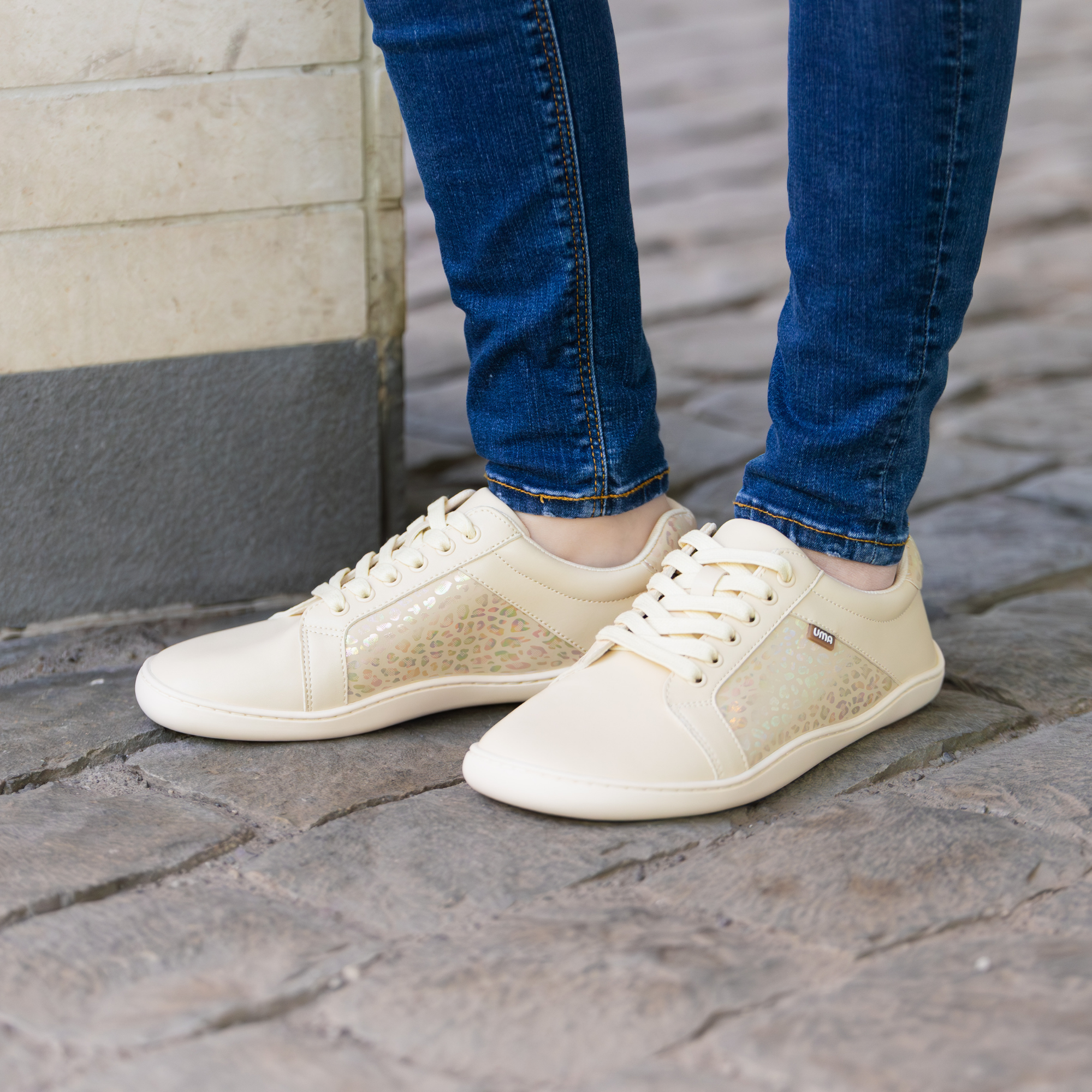 Zapatilla Float Wild Beige - Adulto