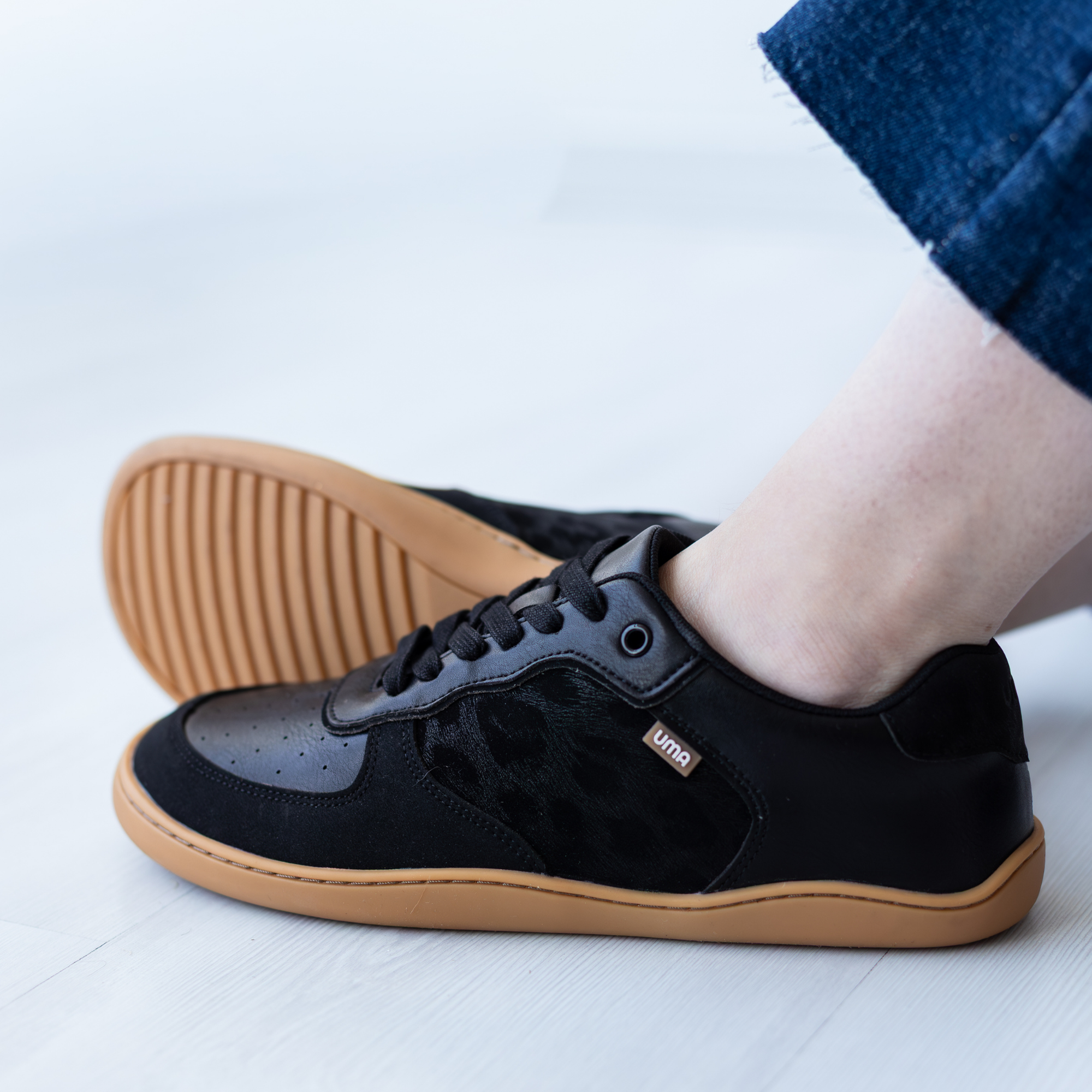 Zapatilla Retro Animal Print Negro - Adulto