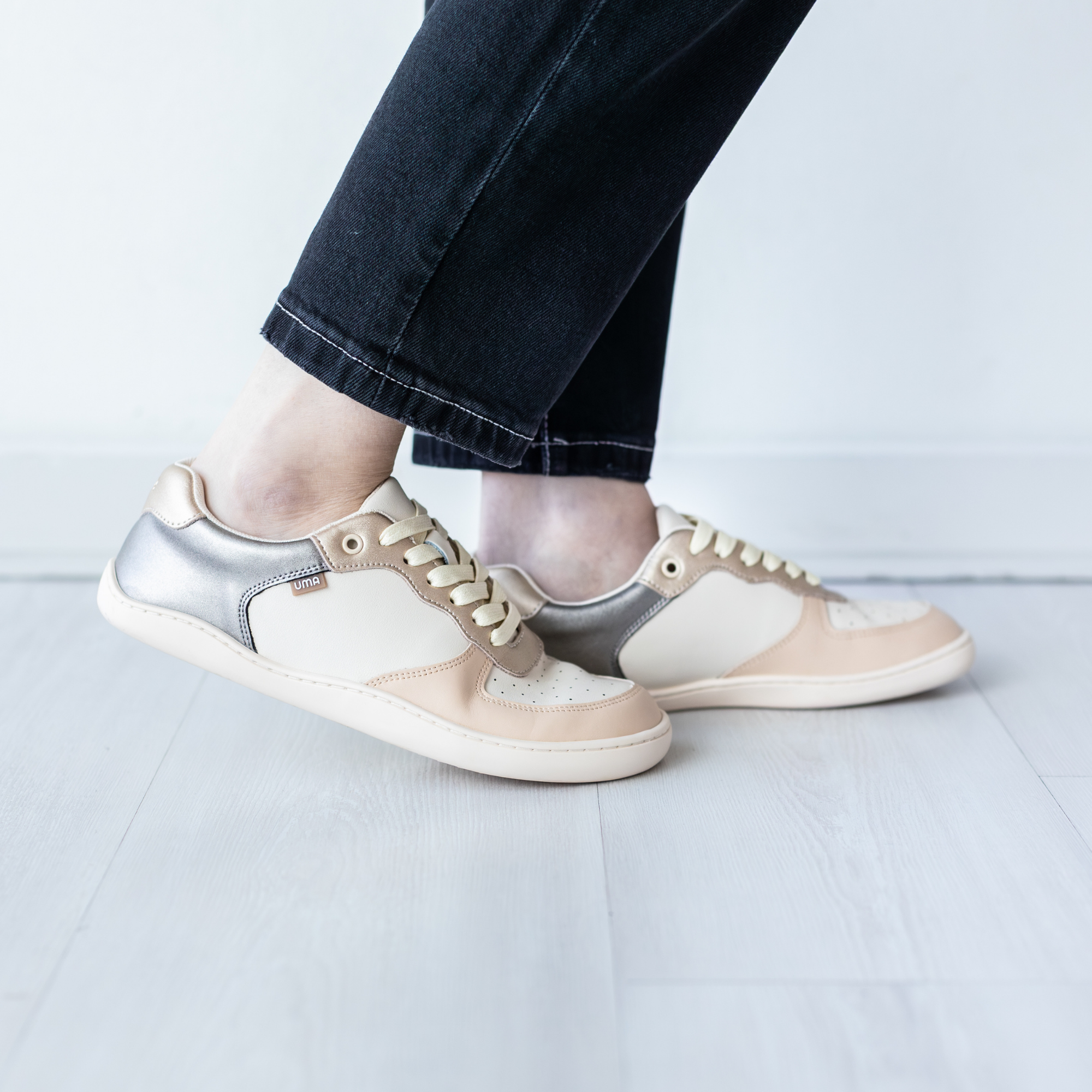Zapatilla Retro Gold/Beige - Adulto