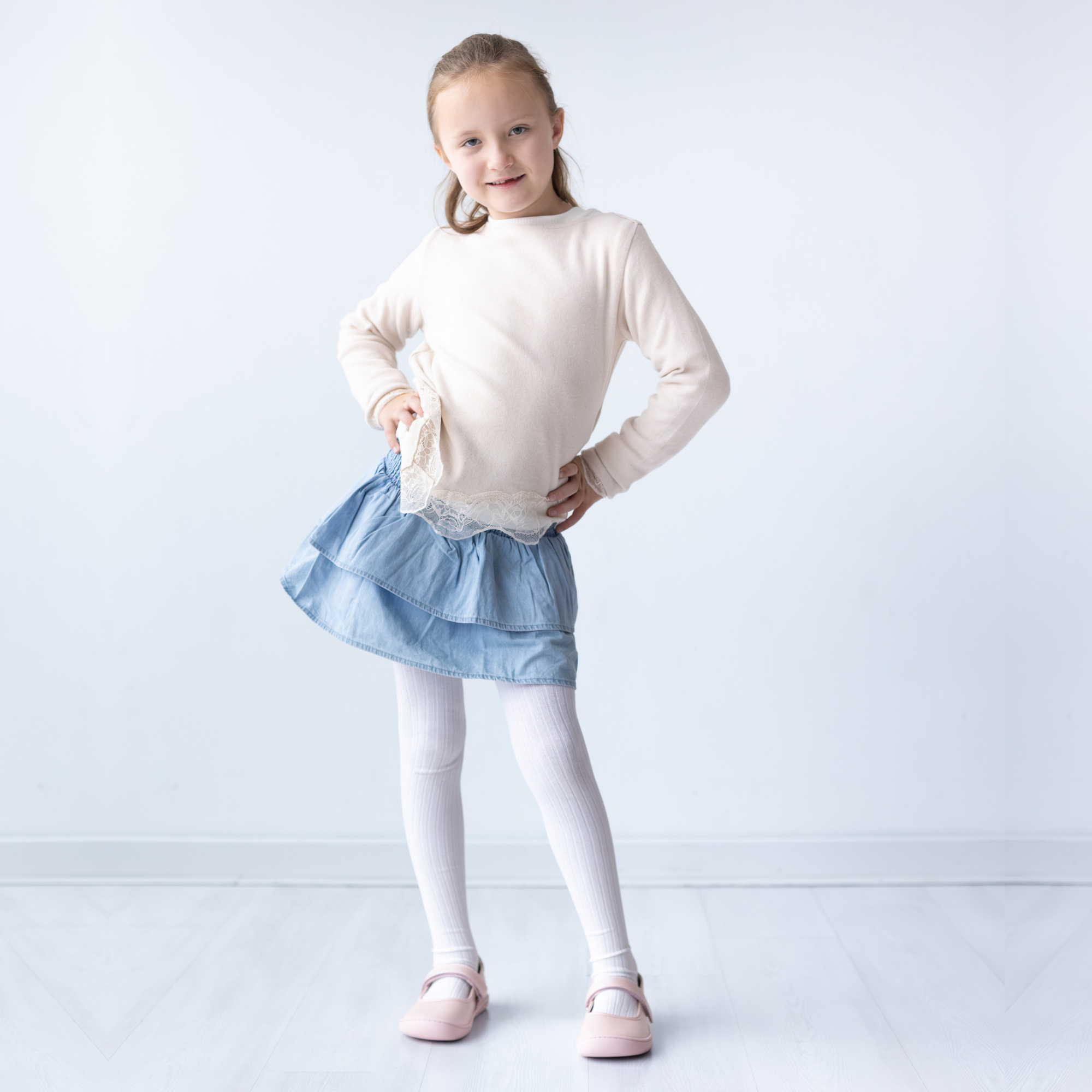 Mercedita barefoot ergonomica rosado perla para adolescentes puesta en uso 2